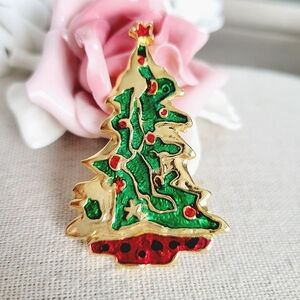 Christmas tree brooch
